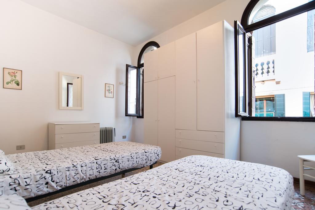 Lustraferi Apartment Venice Luaran gambar